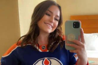 oilers fan flash not censored